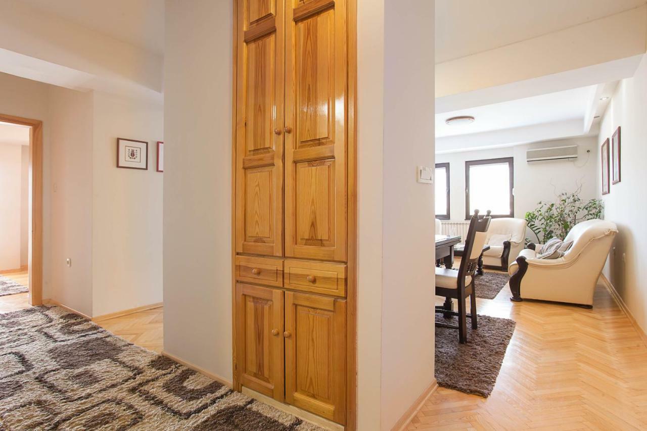 White Apartment Скопье Экстерьер фото